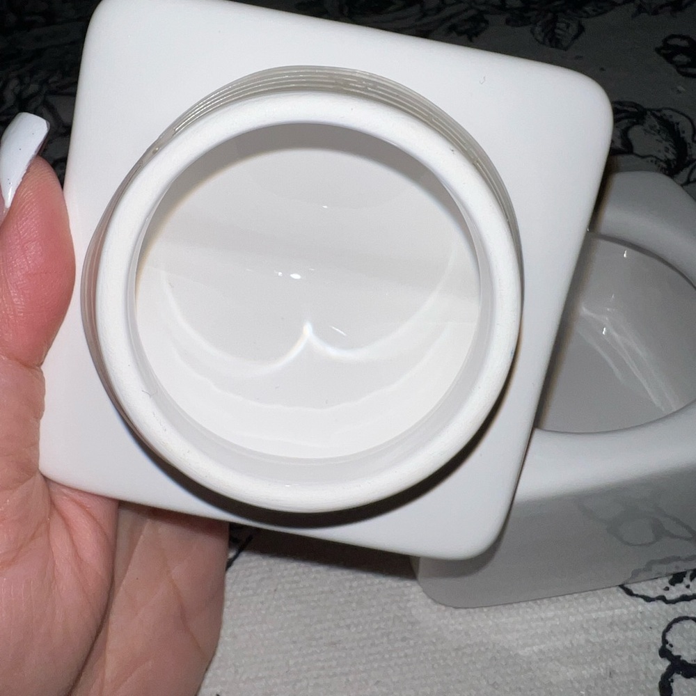 White Ceramic Sugar Container - Picture 6 of 6
